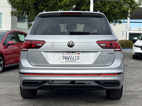 Certified 2024 Volkswagen Tiguan SE R-Line image 4