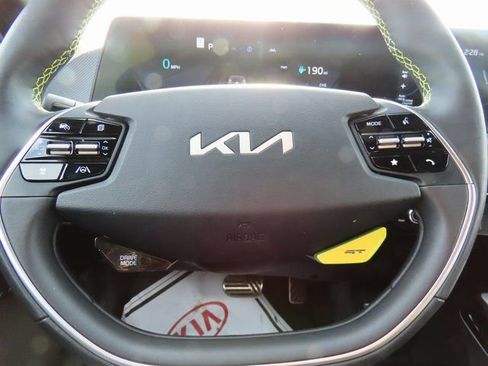 Used 2024 Kia EV6 GT image 30