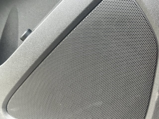 Used 2019 Chevrolet Equinox LT FWD image 27