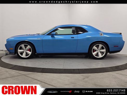 Used 2009 Dodge Challenger SRT8 w/ SRT Option Group II RWD image 4