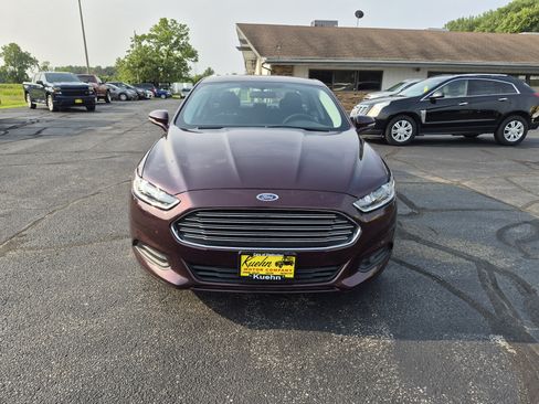 Used 2013 Ford Fusion SE FWD image 3