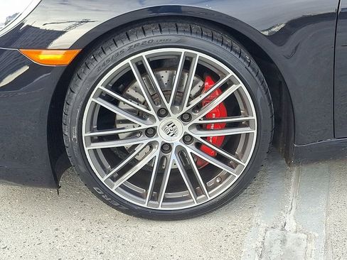 Used 2017 Porsche 911 Carrera S image 10