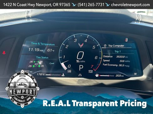 Used 2024 Chevrolet Corvette Stingray Coupe RWD image 21