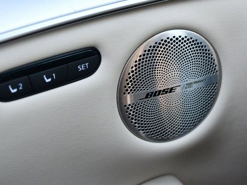 Used 2019 INFINITI QX50 Essential w/ Premium Heat Package image 12