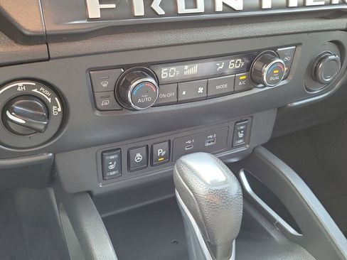 Certified 2025 Nissan Frontier SL AWD/4WD image 31