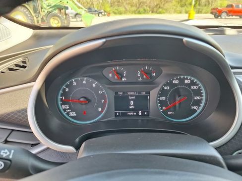 Used 2025 Chevrolet Malibu RS FWD image 18
