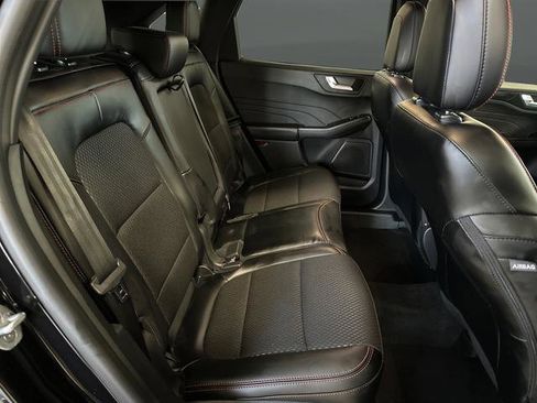 Certified 2025 Ford Escape ST-Line Elite w/ Tech Pack #1 image 31