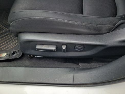 Used 2018 Honda Accord EX image 18