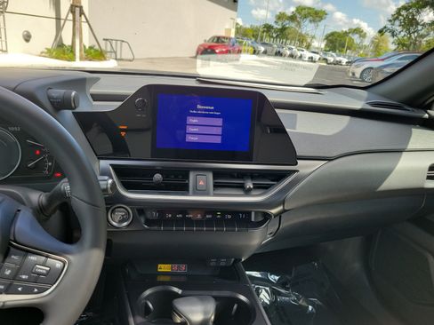 Certified 2024 Lexus UX 250h FWD image 16