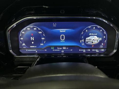 Used 2024 Chevrolet Silverado 1500 LTZ w/ LTZ Premium Package image 14