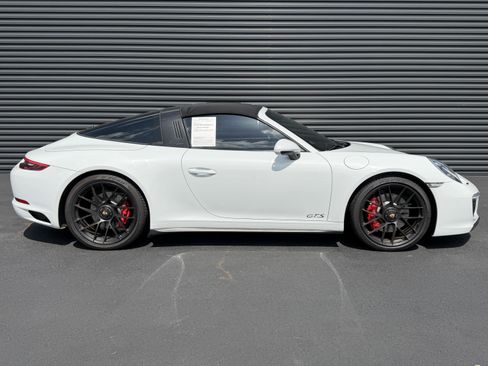 Certified 2018 Porsche 911 Targa 4 GTS AWD/4WD image 15
