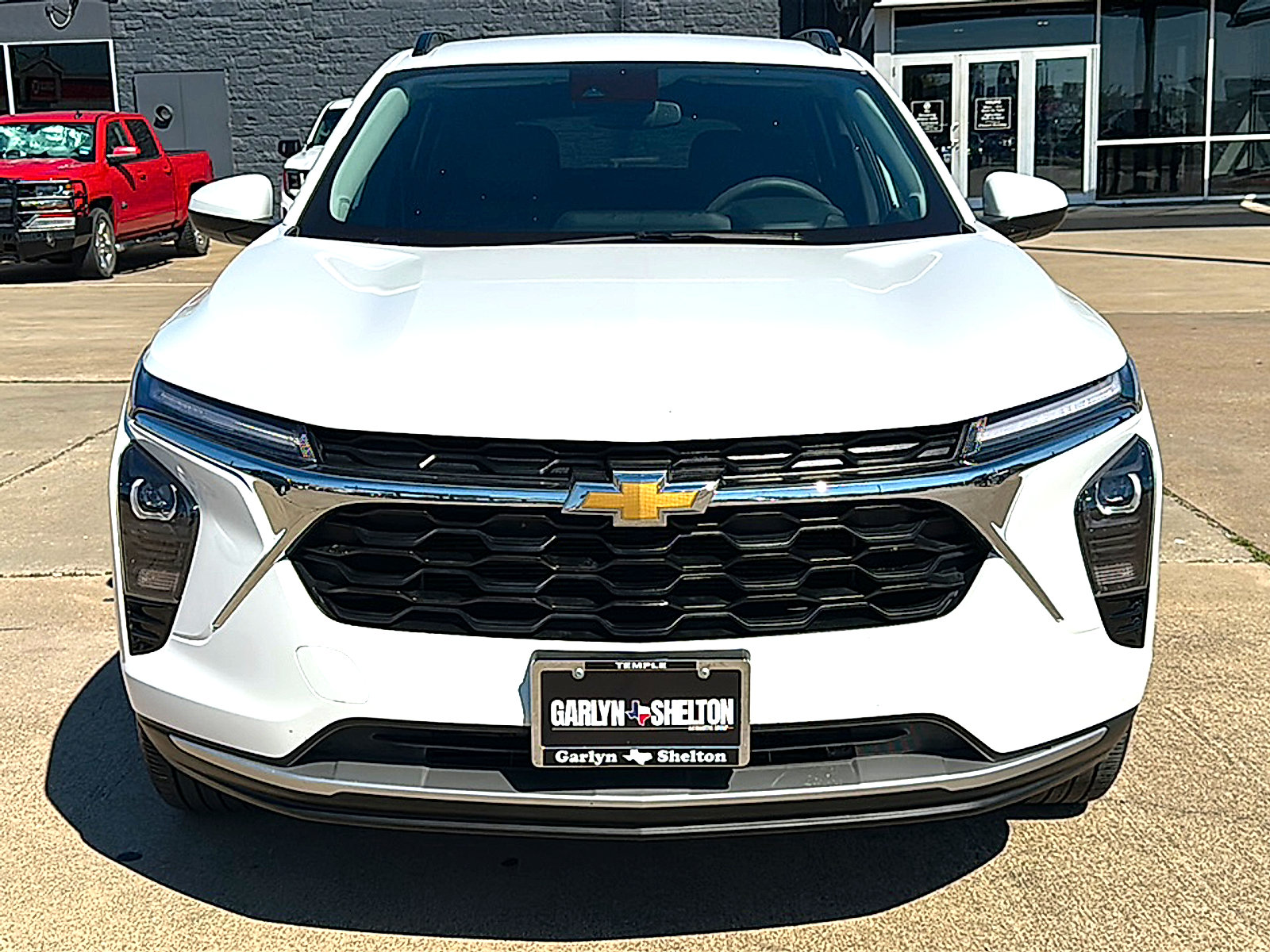 Used 2025 Chevrolet Trax LT FWD image 11