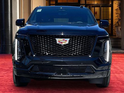 New 2026 Cadillac Escalade ESV Sport AWD/4WD image 3