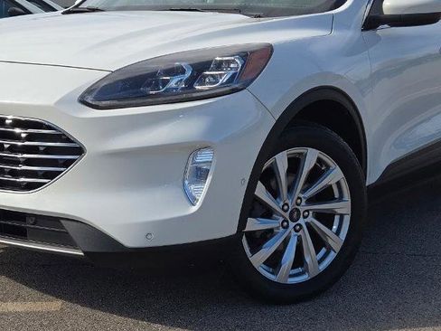 Certified 2022 Ford Escape Titanium w/ Titanium Elite Package image 3