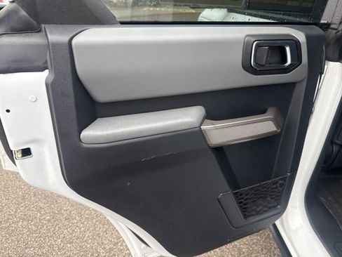 Used 2022 Ford Bronco Black Diamond image 19