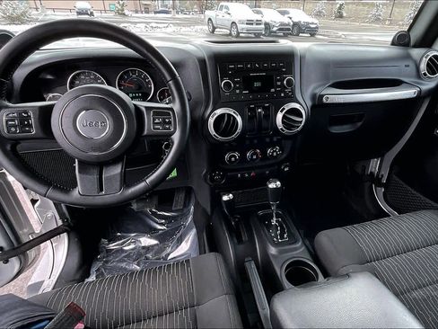 Used 2012 Jeep Wrangler Sahara w/ Connectivity Group image 14