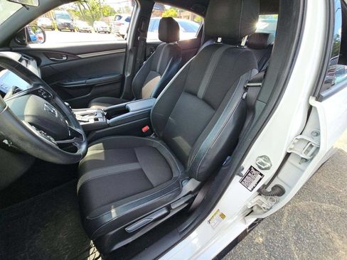 Used 2020 Honda Civic Sport image 2