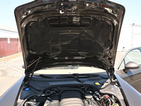 Used 2011 Porsche Panamera S RWD image 43