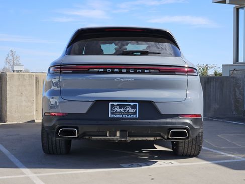 Certified 2025 Porsche Cayenne image 7