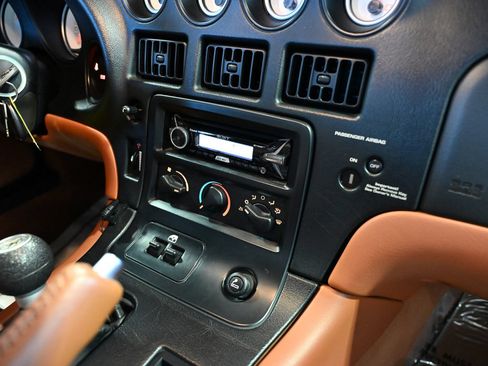 Used 2001 Dodge Viper RT/10 RWD image 38