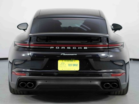 Used 2024 Porsche Panamera image 53