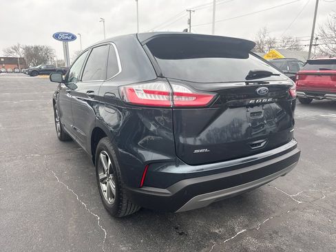 Used 2024 Ford Edge SEL w/ Convenience Package image 9
