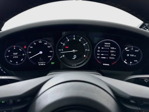 Certified 2023 Porsche 911 Carrera T RWD image 15