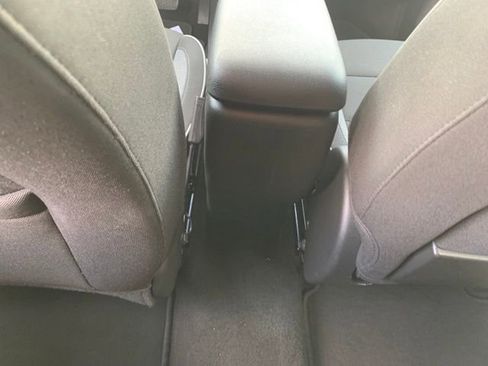 Used 2025 Chevrolet TrailBlazer LT AWD/4WD image 25