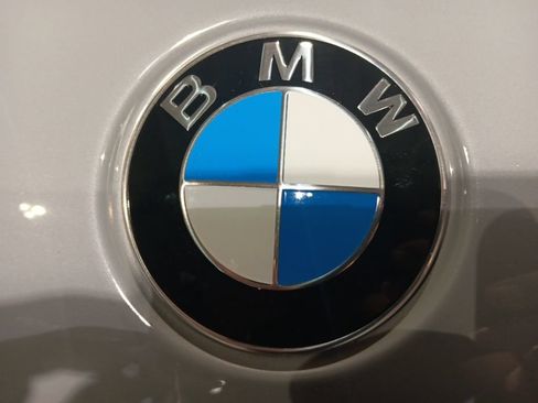 Used 2024 BMW X5 xDrive40i w/ Executive Package AWD/4WD image 17