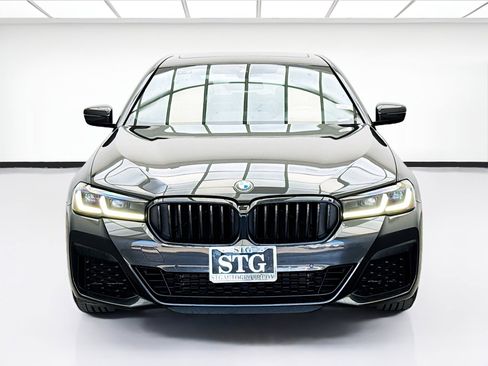 Used 2023 BMW 540i w/ M Sport Package RWD image 2
