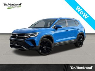 Used 2024 Volkswagen Taos SEL image 1