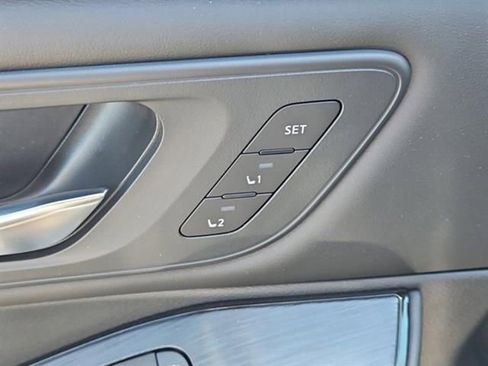 New 2025 Nissan Rogue SL w/ Tech Package image 30