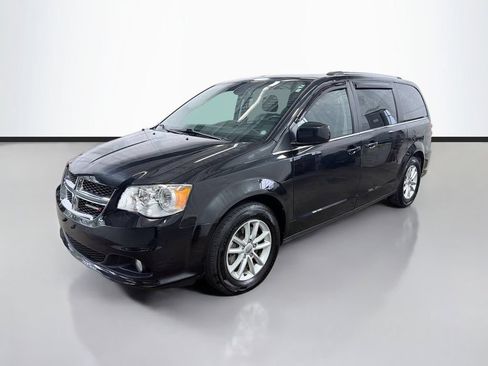 Used 2019 Dodge Grand Caravan SXT FWD image 5