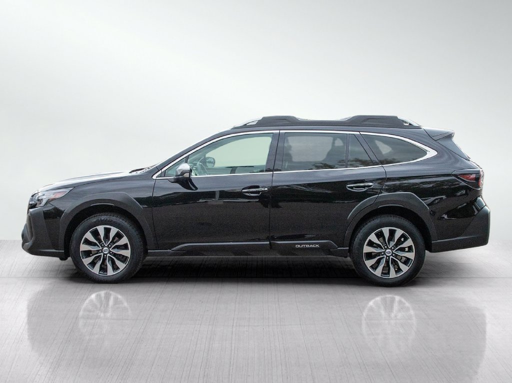 Used 2023 Subaru Outback Touring XT AWD/4WD image 2