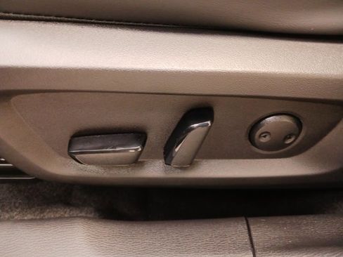 Used 2025 Mitsubishi Outlander SE image 26