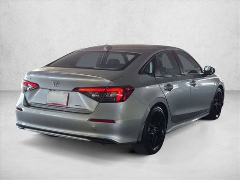 Used 2025 Honda Civic Sport Touring image 5