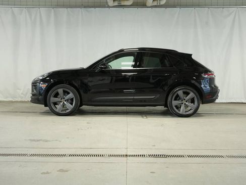 New 2026 Porsche Macan image 2