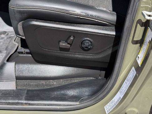 Used 2021 RAM 1500 Big Horn w/ Built-to-serve Edition AWD/4WD image 19