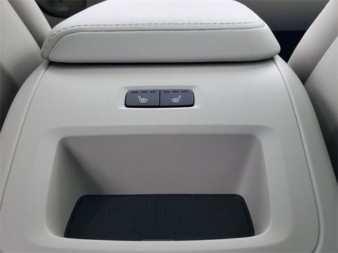 New 2026 Volvo XC60 T8 Ultra w/ Climate Package image 32