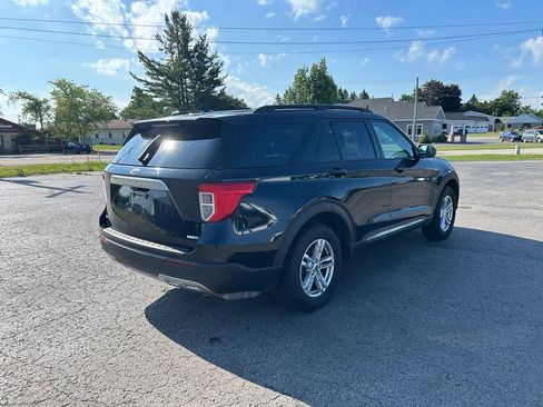 Used 2020 Ford Explorer XLT w/ Equipment Group 202A AWD/4WD image 5