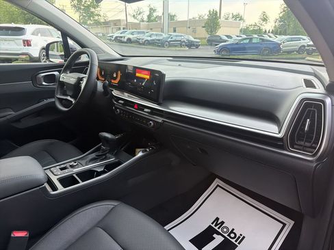 New 2026 Kia Sorento EX AWD/4WD image 12