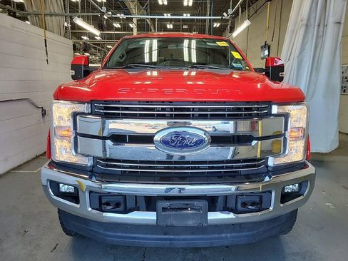 Used 2018 Ford F250 Lariat w/ Lariat Value Package image 2