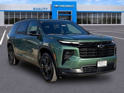 New 2027 Chevrolet Traverse LT w/ Midnight/Sport Edition