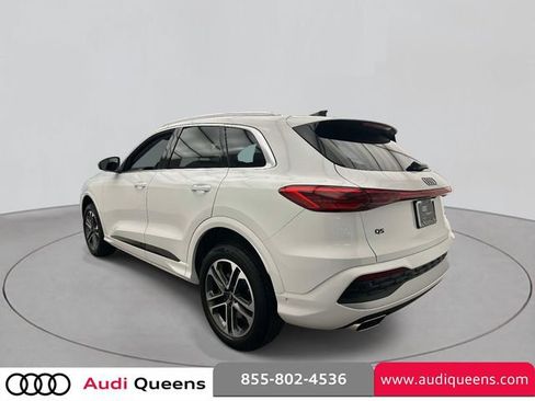 Used 2025 Audi Q5 Premium w/ Convenience Package AWD/4WD image 2