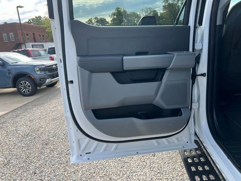 Used 2023 Ford F250 XLT w/ Tremor Off-Road Package image 15