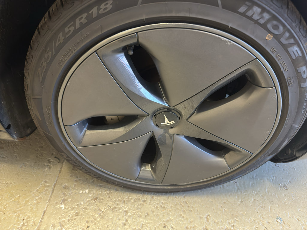 Used 2023 Tesla Model 3 Long Range AWD/4WD image 35
