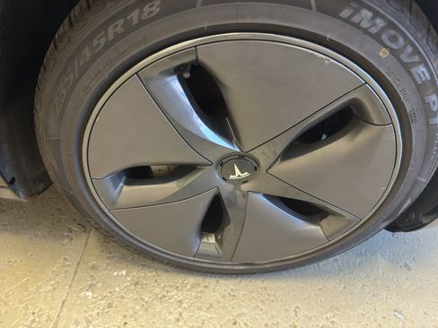 Used 2023 Tesla Model 3 Long Range AWD/4WD image 35
