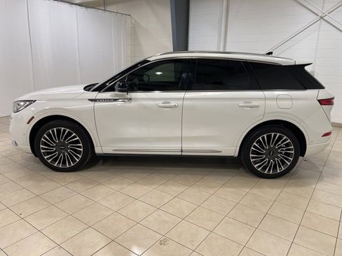 Used 2020 Lincoln Corsair Reserve w/ Equipment Group 202A image 2