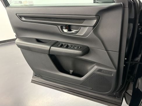 Certified 2025 Honda CR-V Sport image 14