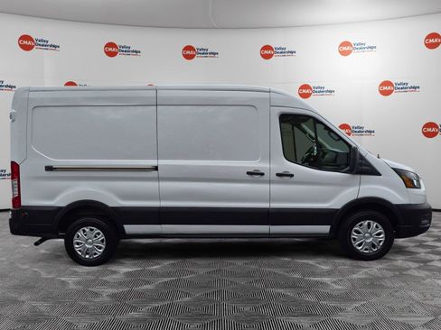 Used 2020 Ford Transit 250 Medium Roof RWD image 4